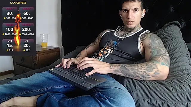 Snapshot of Shane_Clay chatting on January 2026 06:35:02 PM Shane Clay online show from January 2026 06:35:02 PM