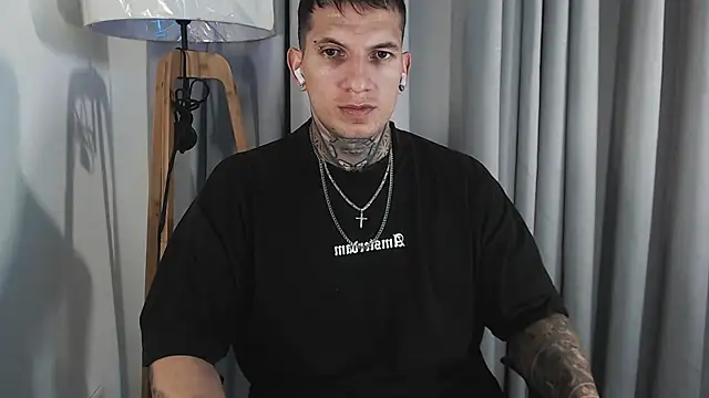 Snapshot of Shane_Clay chatting on September 2025 10:20:01 PM Shane Clay online show from September 2025 10:20:01 PM