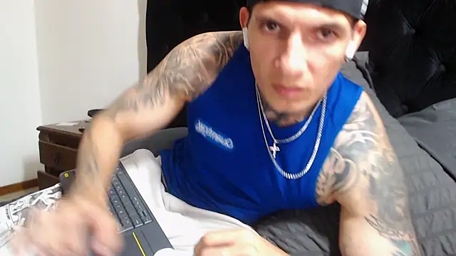 Snapshot of Shane_Clay chatting on December 2025 07:51:02 PM Shane Clay online show from December 2025 07:51:02 PM