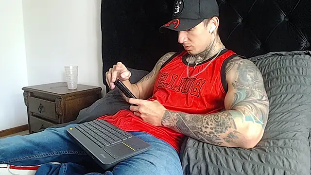 Snapshot of Shane_Clay chatting on January 2026 06:34:02 PM Shane Clay online show from January 2026 06:34:02 PM