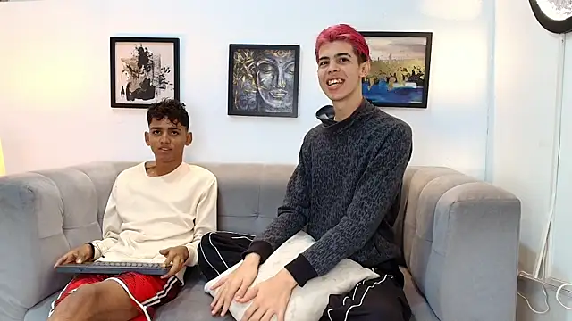 TWINKS FRIENDS online show from June 2026 01:22:02 PM