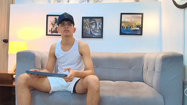 TWINKS FRIENDS online show from February 2026 01:24:02 PM