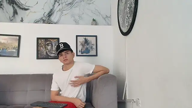 TWINKS FRIENDS online show from March 2026 01:06:01 PM