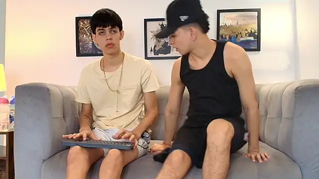 TWINKS FRIENDS online show from March 2026 01:23:01 PM