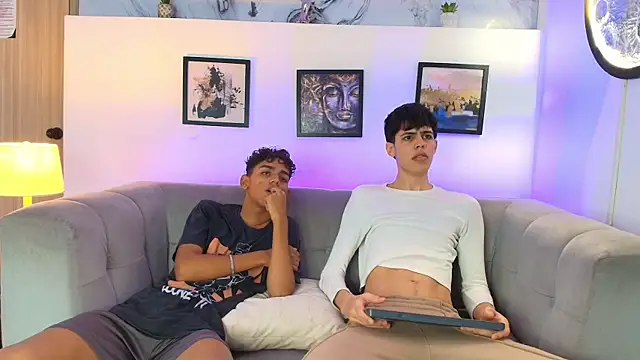 TWINKS FRIENDS online show from April 2026 01:36:02 PM