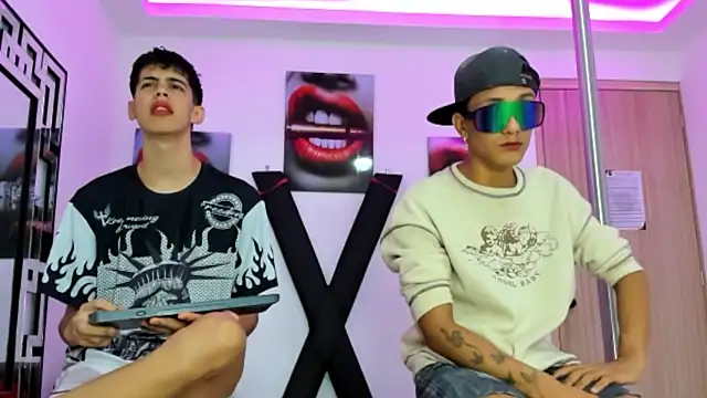 TWINKS FRIENDS online show from October 2025 07:19:02 AM