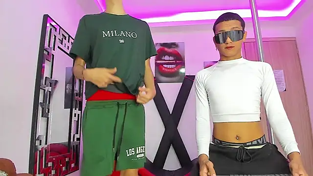 TWINKS FRIENDS online show from October 2025 07:31:01 AM