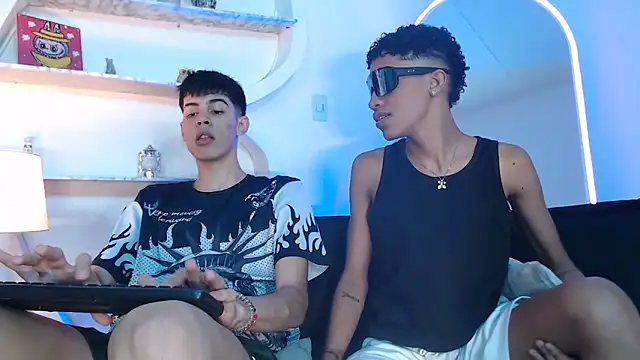 TWINKS FRIENDS online show from September 2025 01:27:02 AM