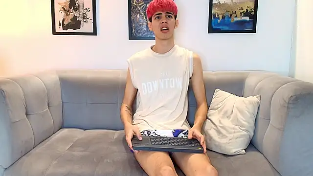 TWINKS FRIENDS online show from May 2026 05:29:02 PM