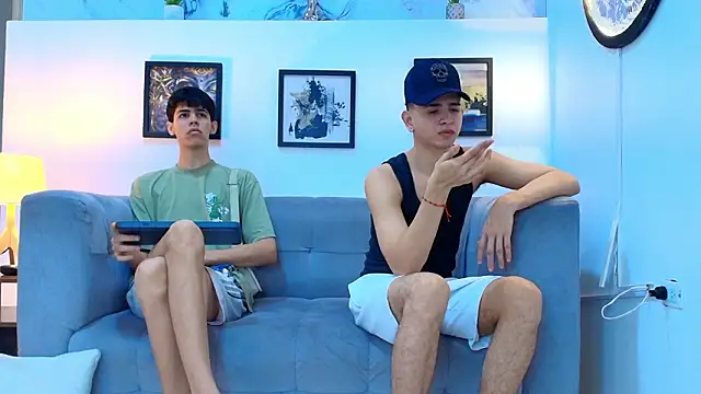 TWINKS FRIENDS online show from March 2026 01:24:01 PM