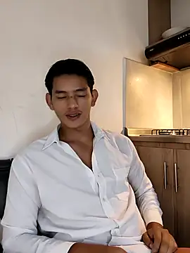 Hiroshi Shen online show from September 2025 11:28:02 AM