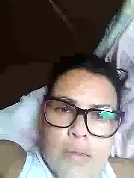 Snapshot of Oceanosexxx chatting on November 2025 02:11:01 PM Oceanosexxx online show from November 2025 02:11:01 PM