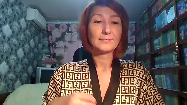 Snapshot of Pline1 chatting on December 2025 09:12:01 PM Pline1 online show from December 2025 09:12:01 PM