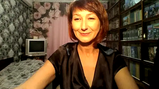 Snapshot of Pline1 chatting on October 2025 08:30:01 PM Pline1 online show from October 2025 08:30:01 PM