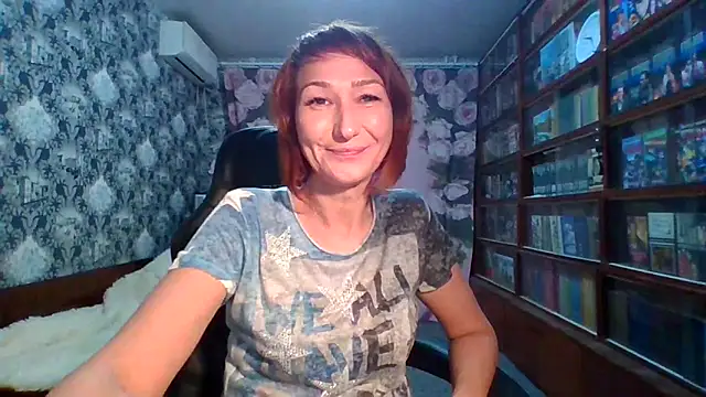 Snapshot of Pline1 chatting on December 2025 01:50:02 AM Pline1 online show from December 2025 01:50:02 AM