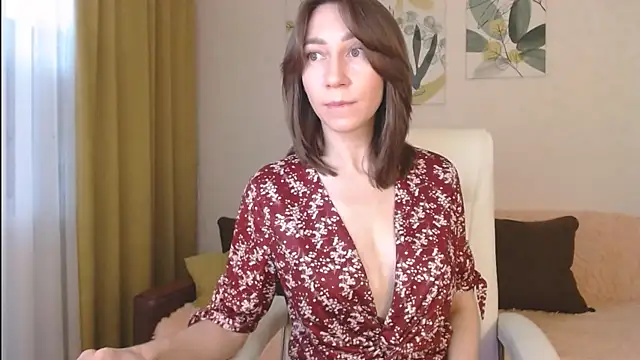 Snapshot of GoodGlamorGirl chatting on February 2025 04:25:01 AM GoodGlamorGirl online show from February 2025 04:25:01 AM