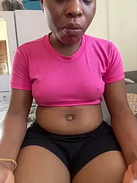 PrettyNina77 online show from April 2026 10:18:02 AM