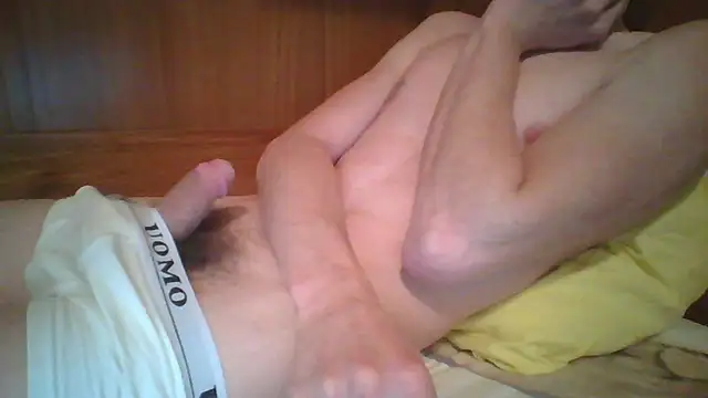 Snapshot of Hotboy096 chatting on January 2026 10:44:01 AM Hotboy096 online show from January 2026 10:44:01 AM