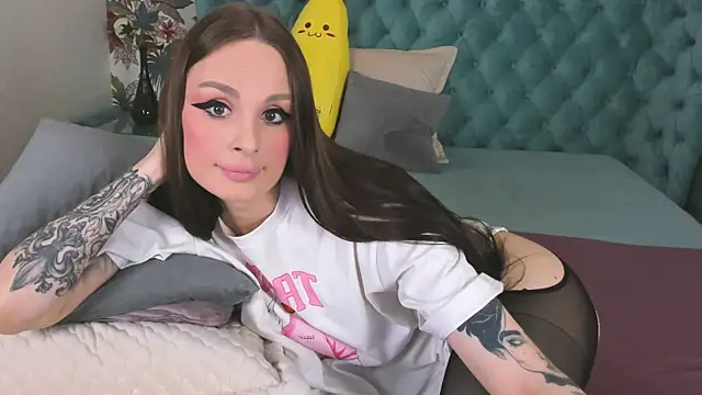 Snapshot of NaughtyLoryy chatting on November 2025 09:12:02 AM NaughtyLoryy online show from November 2025 09:12:02 AM