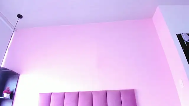 violet myerrs online show from September 2025 01:24:02 PM