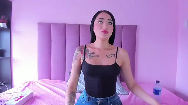 violet myerrs online show from September 2025 01:00:02 PM