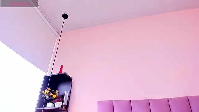 violet myerrs online show from April 2026 01:07:02 PM