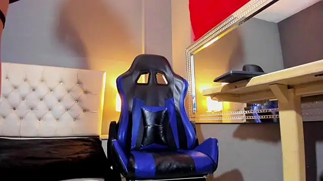 MiaMalkoba online show from November 2025 12:50:02 PM