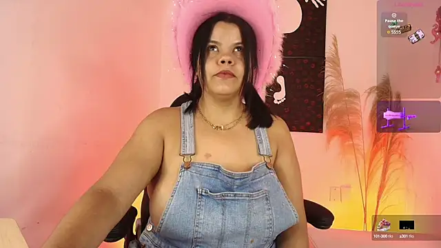 Iamlola  online show from September 2025 03:45:01 AM