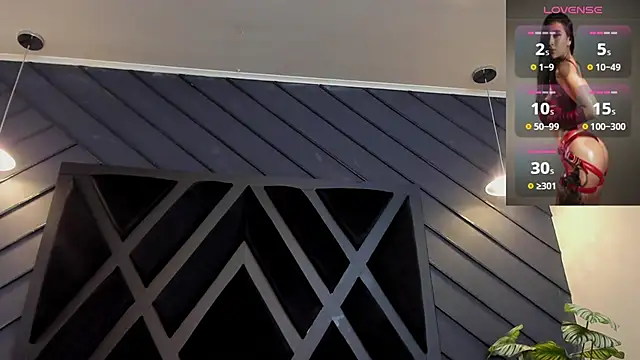 zoe martins  online show from October 2025 05:32:01 PM