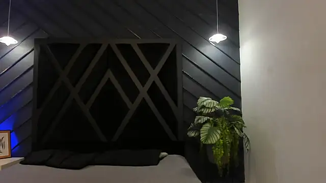 zoe martins  online show from January 2026 05:18:01 PM