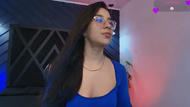 zoe martins  online show from March 2026 05:31:02 PM