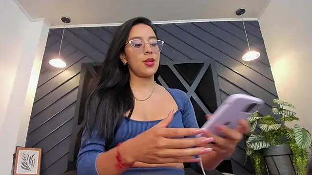 zoe martins  online show from October 2025 02:17:02 PM