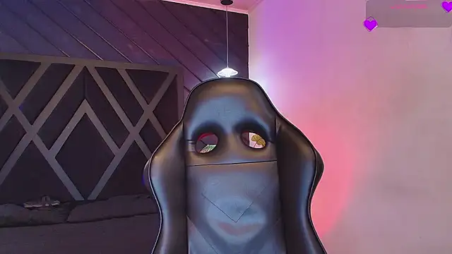 zoe martins  online show from March 2026 05:28:01 PM