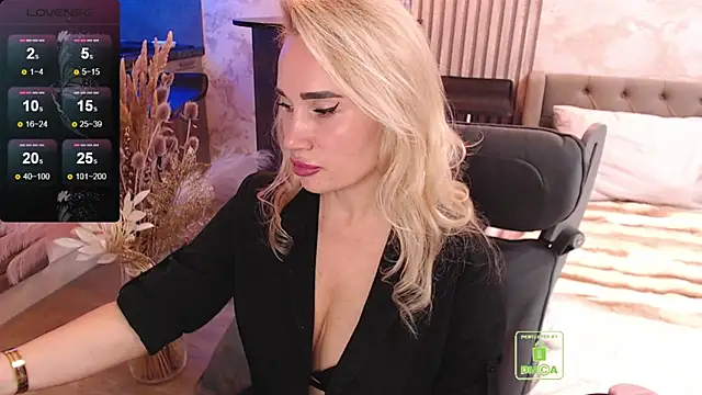 FreeBerryMILF online show from February 2026 08:09:02 PM