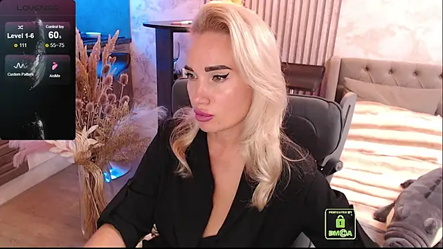 FreeBerryMILF online show from April 2026 08:36:02 PM