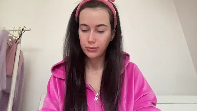 Snapshot of Talyo19 chatting on December 2025 10:07:02 AM Talyo19 online show from December 2025 10:07:02 AM