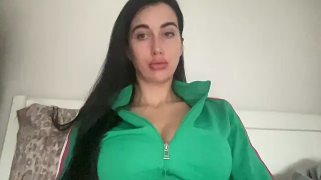 Snapshot of Talyo19 chatting on November 2025 12:31:01 PM Talyo19 online show from November 2025 12:31:01 PM