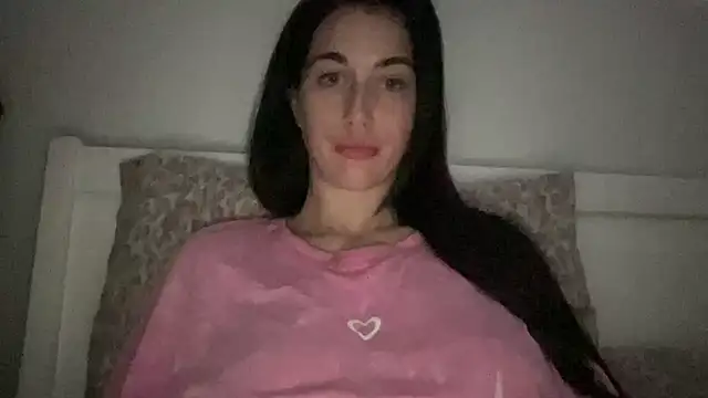 Snapshot of Talyo19 chatting on November 2025 10:35:01 PM Talyo19 online show from November 2025 10:35:01 PM