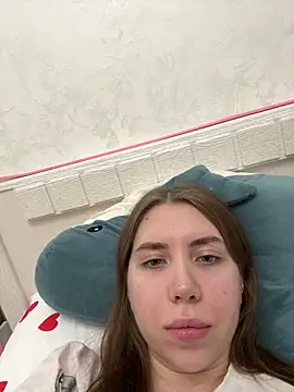 Snapshot of EvaAkins chatting on April 2026 08:48:01 PM EvaAkins online show from April 2026 08:48:01 PM