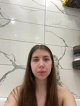 Snapshot of EvaAkins chatting on February 2026 02:17:01 PM EvaAkins online show from February 2026 02:17:01 PM