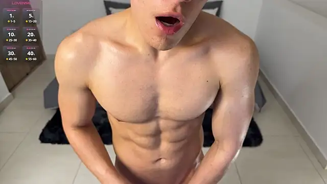 Snapshot of Maxx_Lancaster chatting on June 2026 03:10:01 PM Maxx Lancaster online show from June 2026 03:10:01 PM