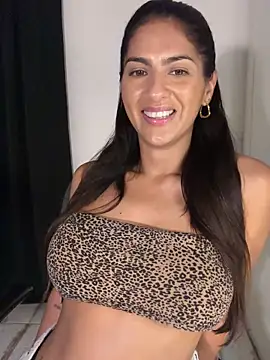 chicachocolate01 online show from March 2026 05:49:01 PM