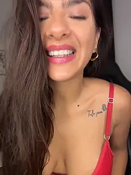 chicachocolate01 online show from May 2026 08:20:02 PM