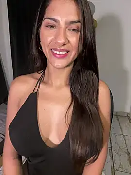 chicachocolate01 online show from April 2026 03:19:01 AM