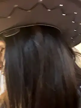 chicachocolate01 online show from October 2025 02:10:02 AM