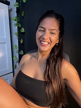 chicachocolate01 online show from February 2026 08:43:01 AM