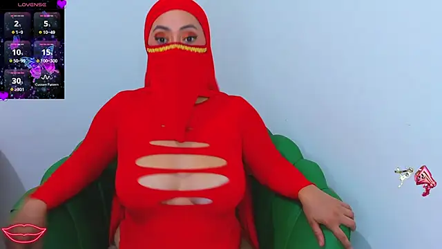Aisha Malek online show from October 2025 08:09:02 PM