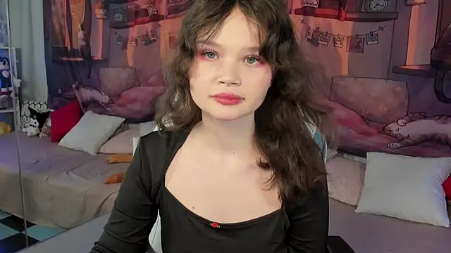 Snapshot of EmilyChaves chatting on November 2025 04:44:01 PM EmilyChaves online show from November 2025 04:44:01 PM