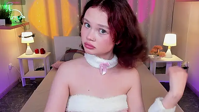 Snapshot of EmilyChaves chatting on July 2026 08:10:02 AM EmilyChaves online show from July 2026 08:10:02 AM