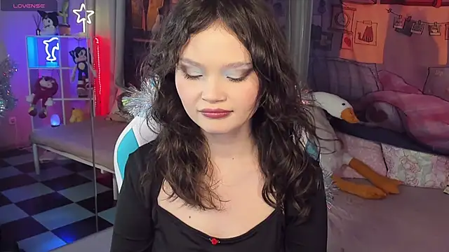 Snapshot of EmilyChaves chatting on January 2026 08:18:02 AM EmilyChaves online show from January 2026 08:18:02 AM